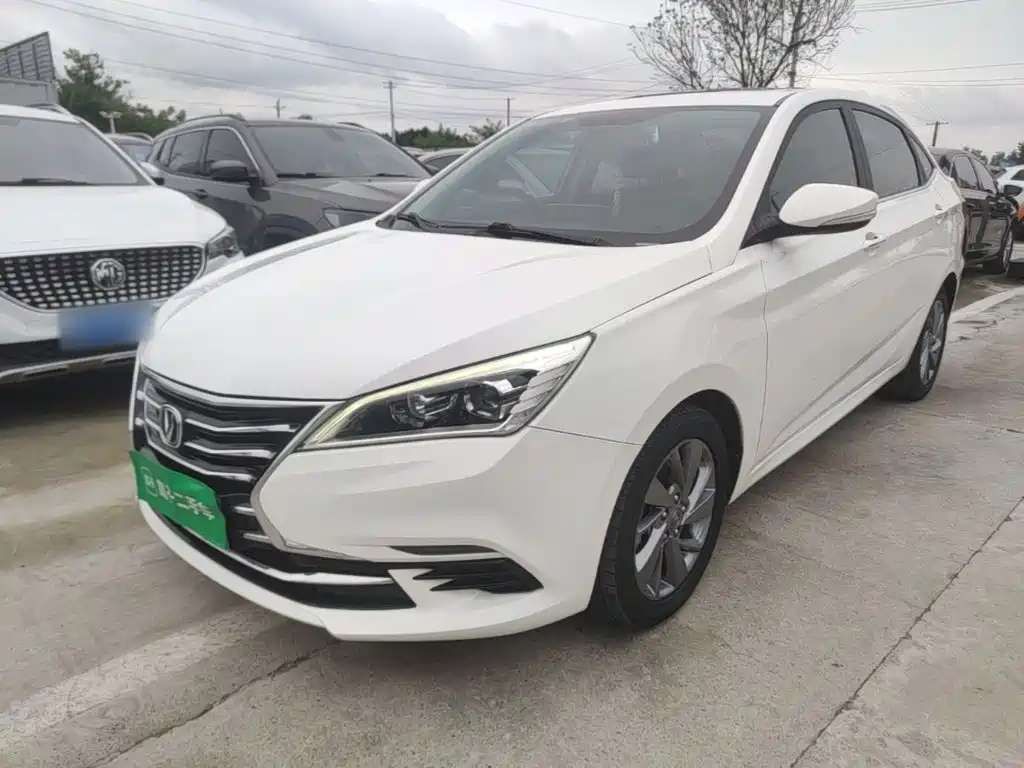 Changan Eado DT — фото 2