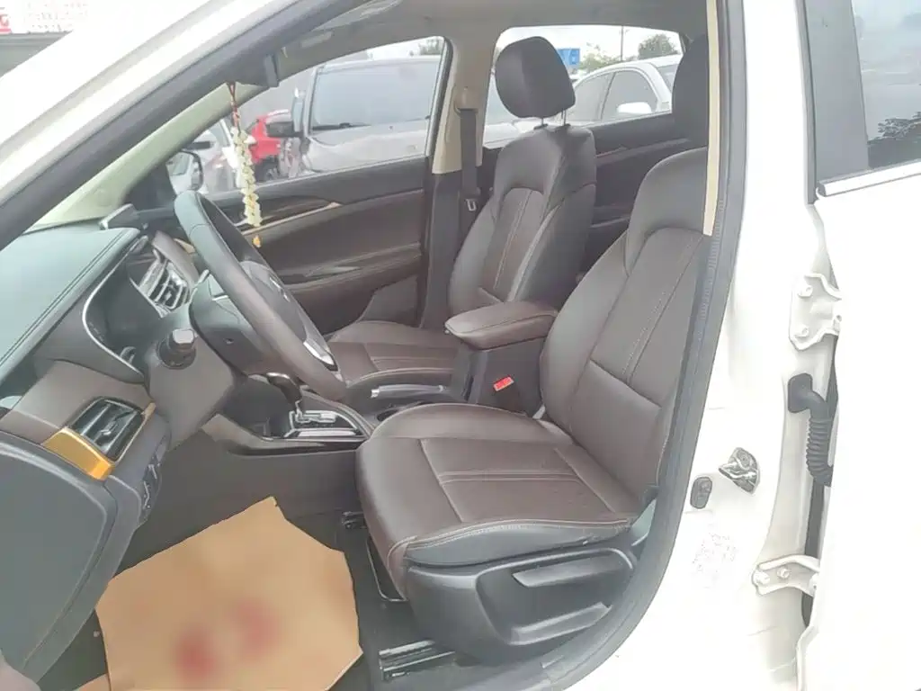 Changan Eado DT — фото 15