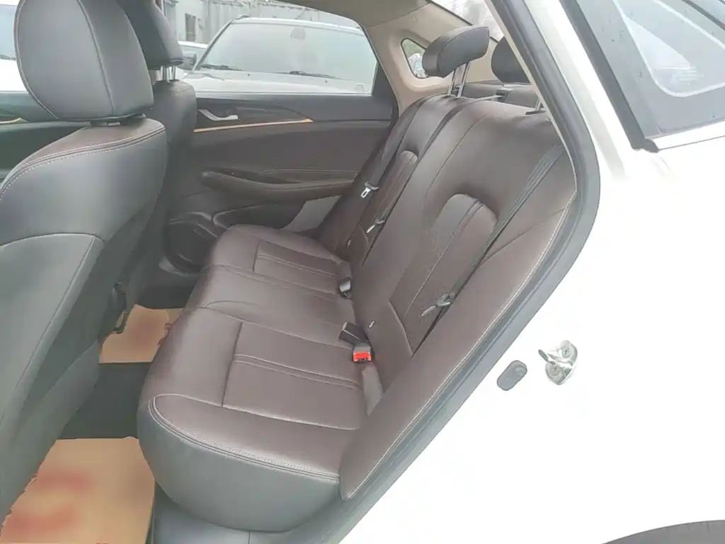 Changan Eado DT — фото 17