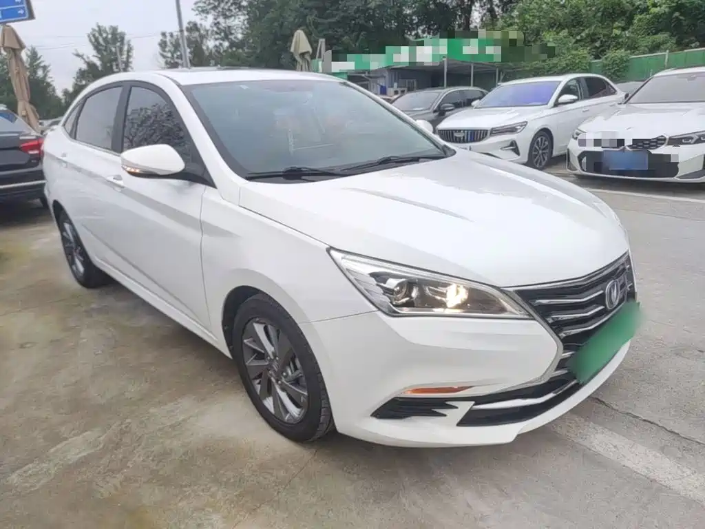 Changan Eado DT — фото 4
