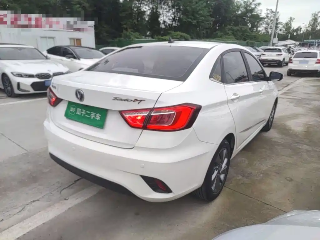 Changan Eado DT — фото 7