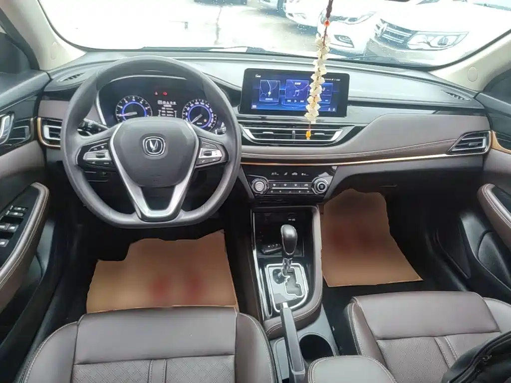 Changan Eado DT — фото 10