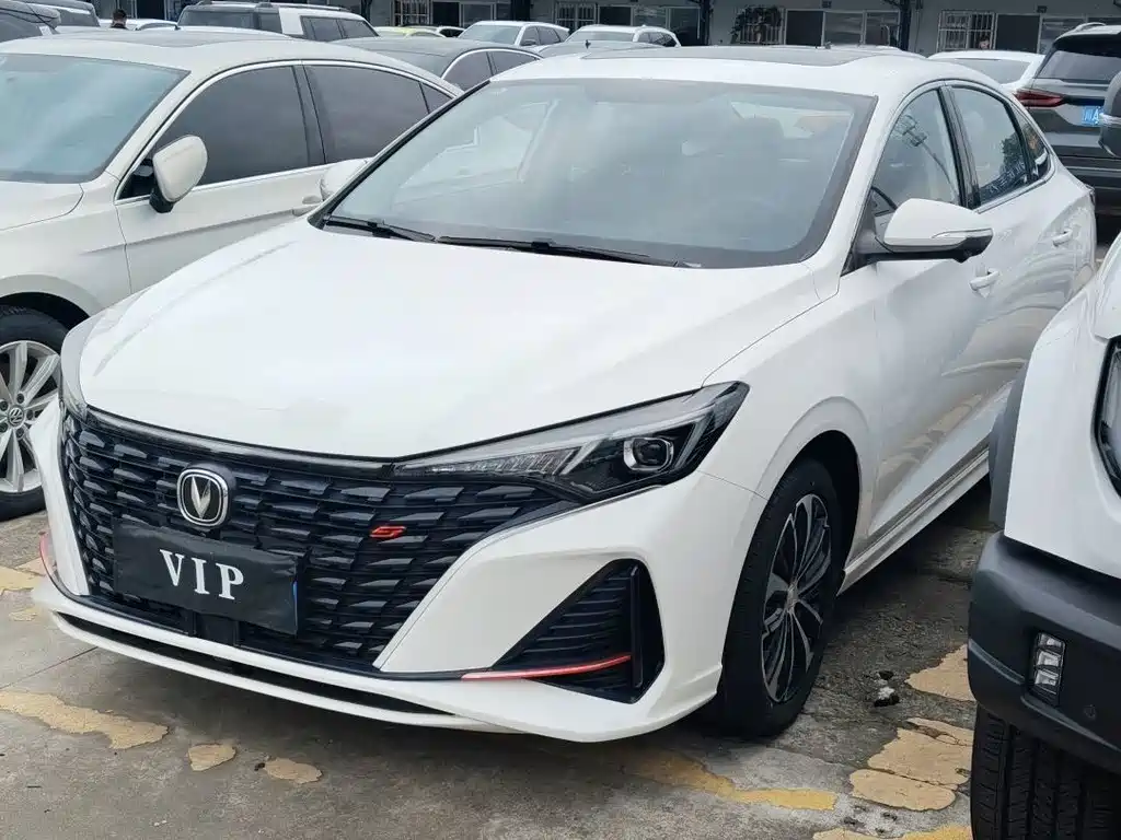 Changan Eado — фото 2