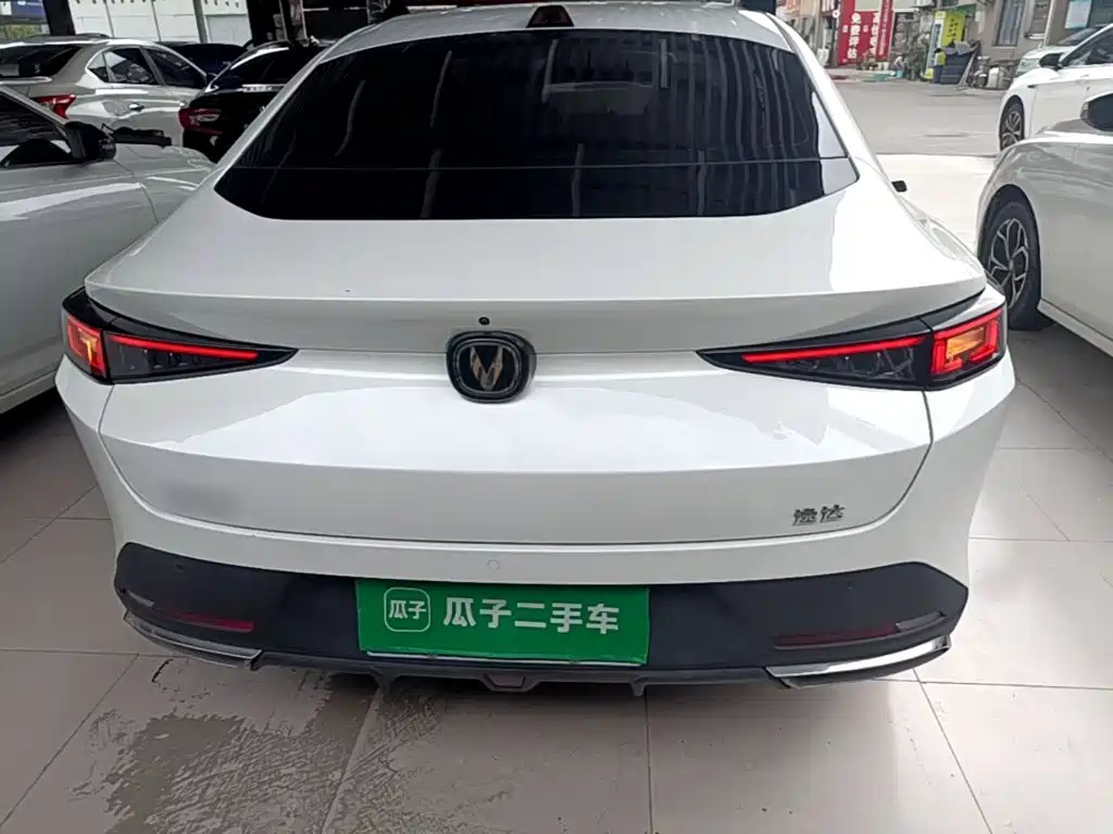 Changan Yida — фото 6