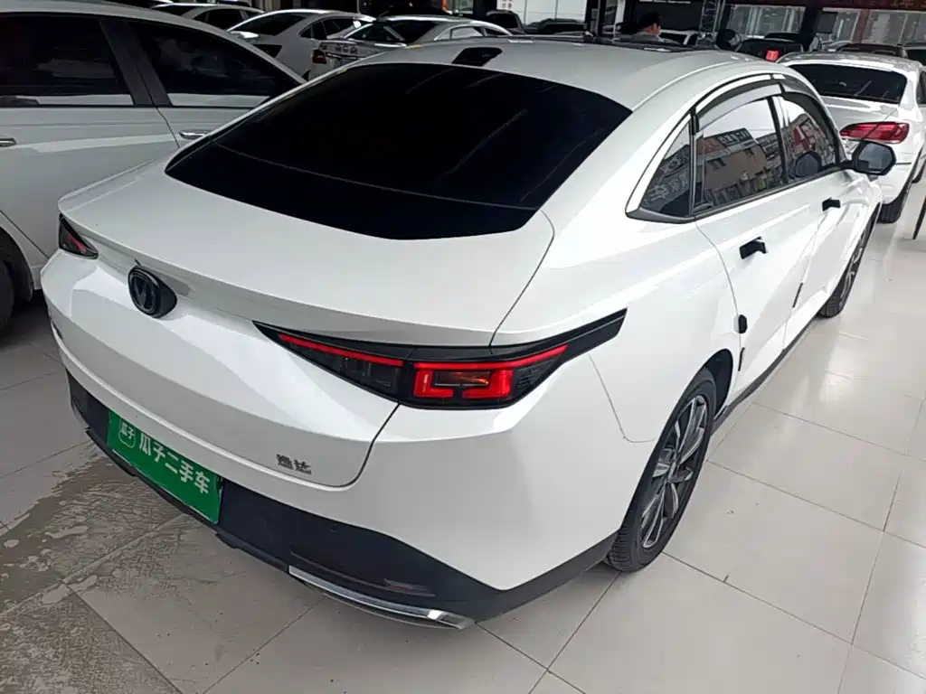 Changan Yida — фото 7