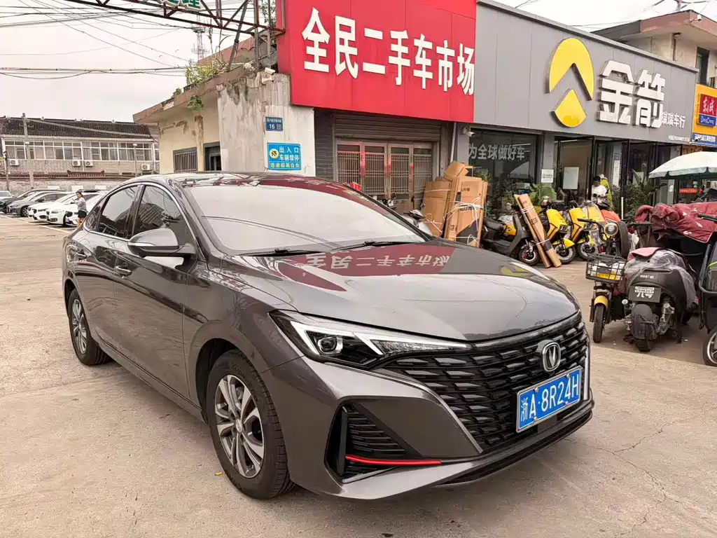 Changan Eado — фото 3