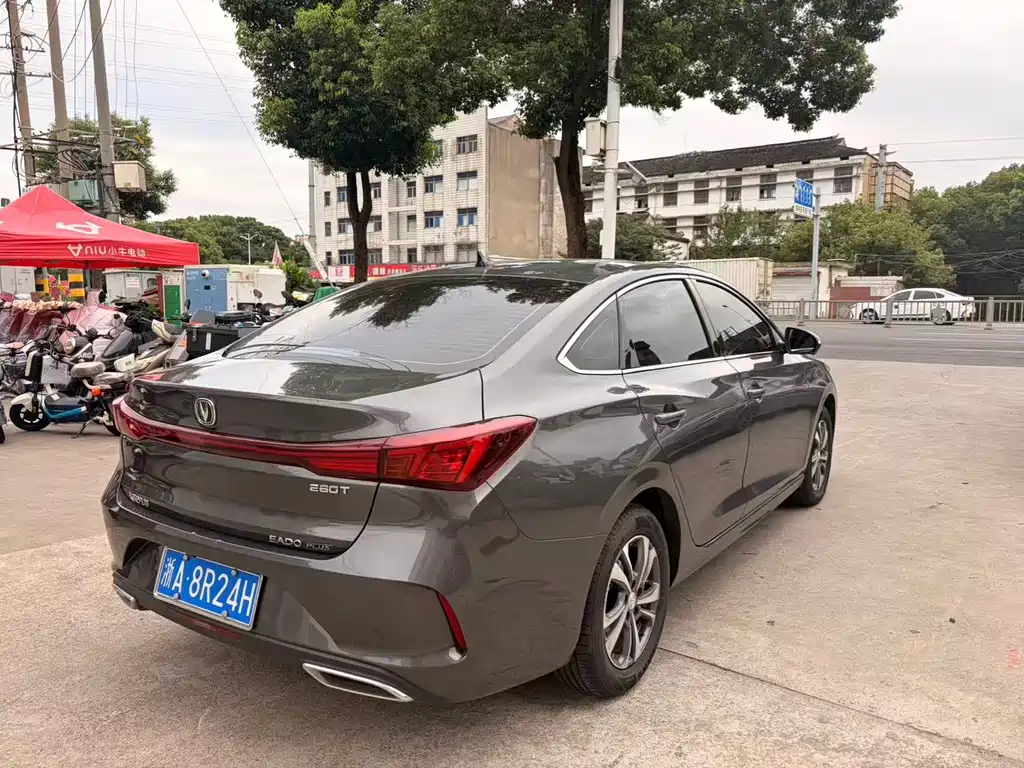 Changan Eado — фото 4