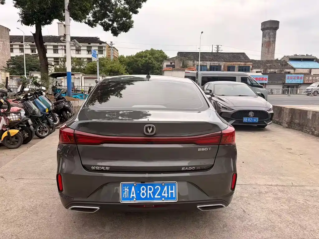 Changan Eado — фото 5