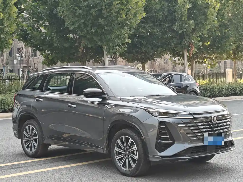 Changan CS75 PLUS — фото 3
