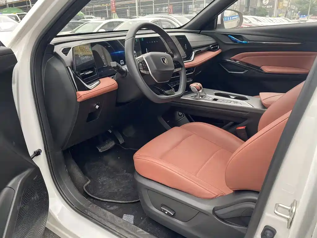 Changan X5 PLUS — фото 8
