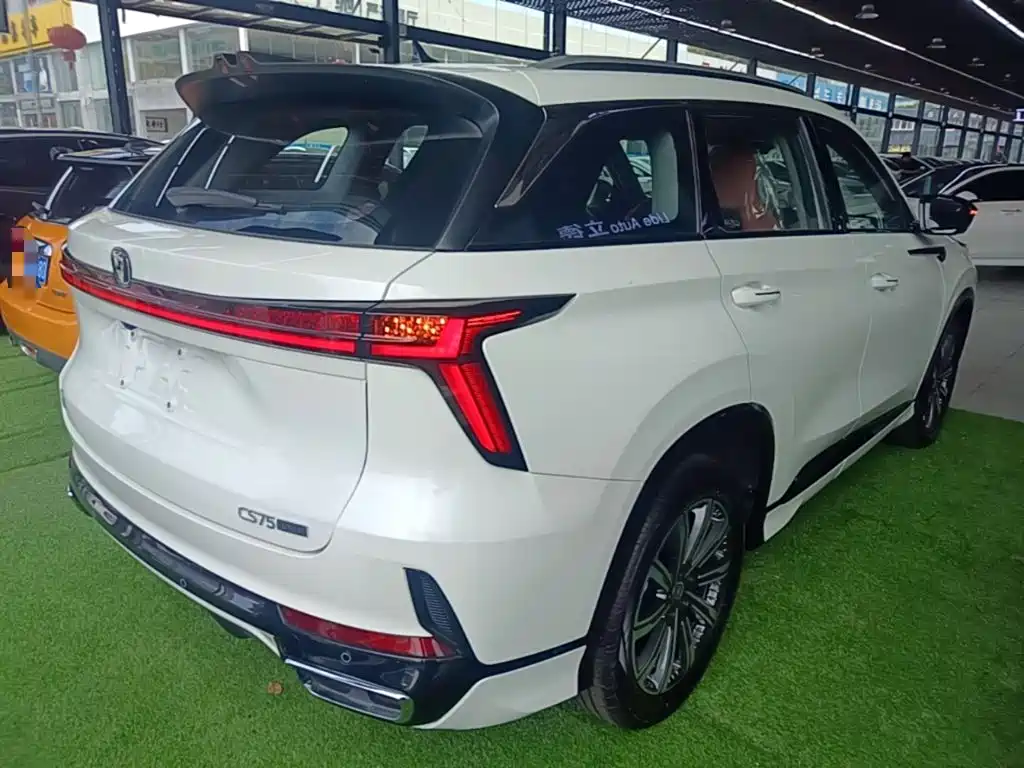 Changan CS75 PLUS — фото 7