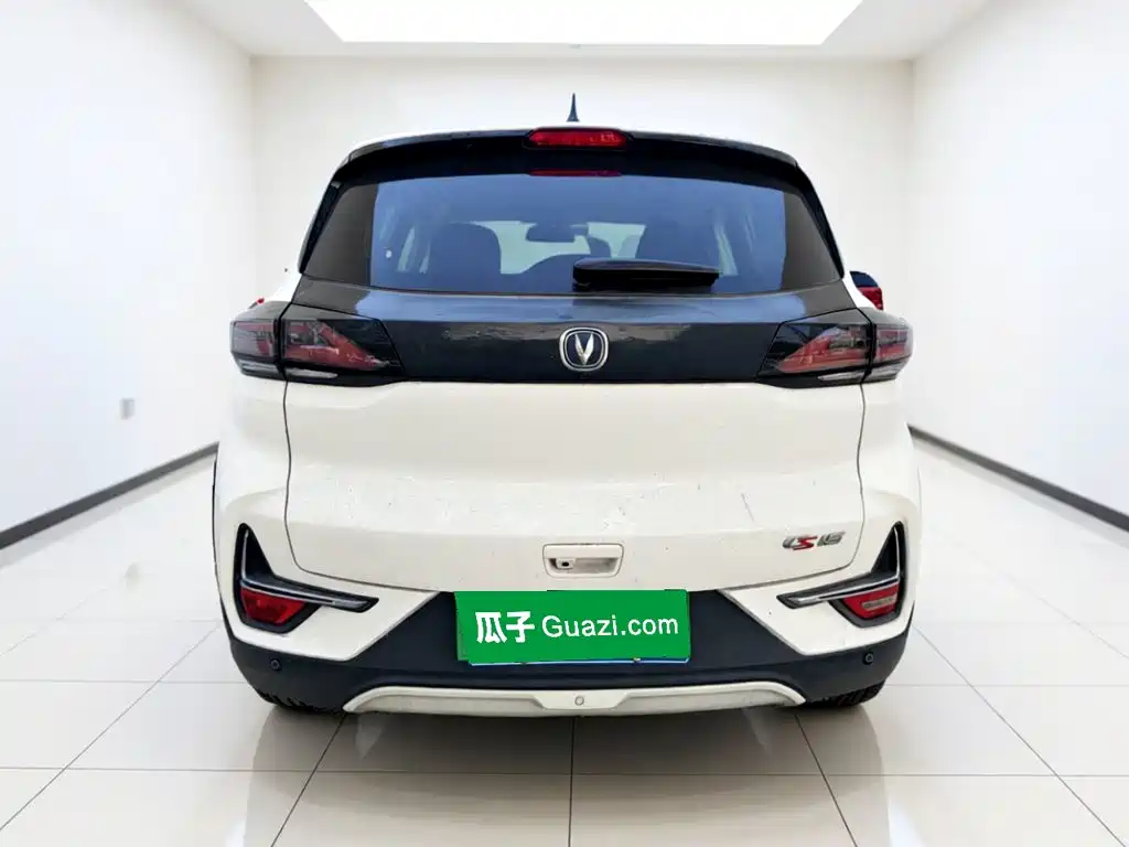 Changan CS15 — фото 3