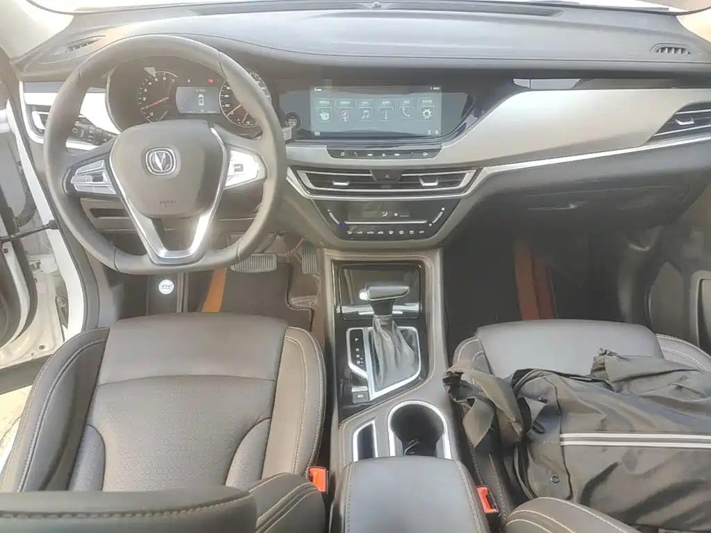 Changan CS35PLUS — фото 10