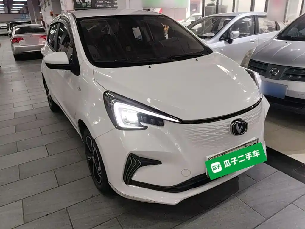 Changan Benben E-Star — фото 4
