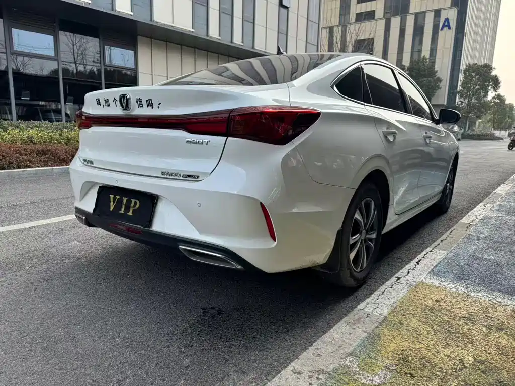 Changan Eado — фото 9