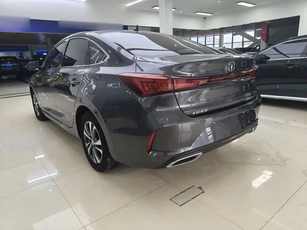 Changan Eado — фото 10