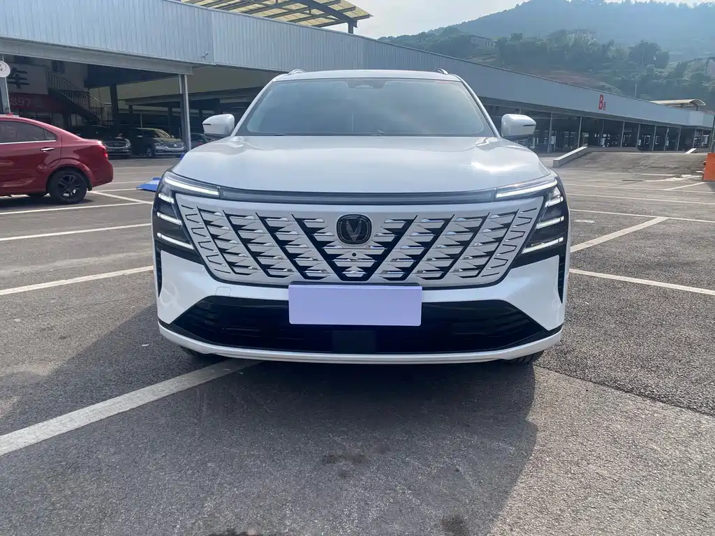 Changan CS75 PLUS — фото 2