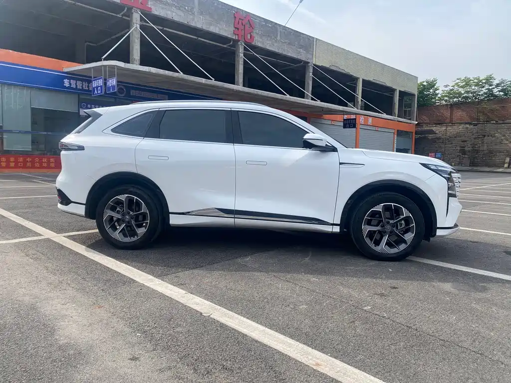 Changan CS75 PLUS — фото 4