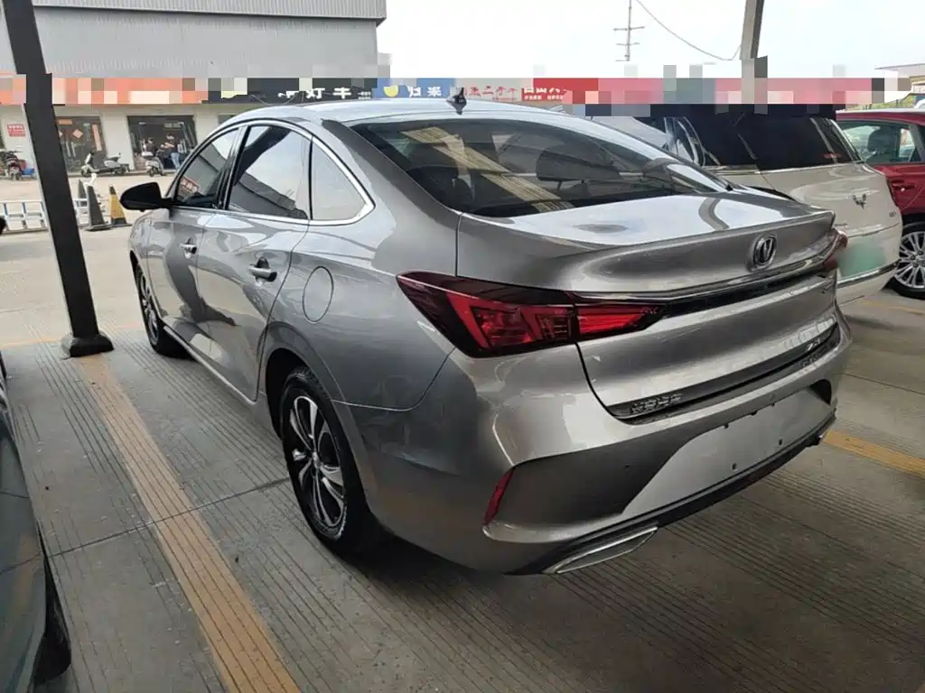 Changan Eado — фото 5
