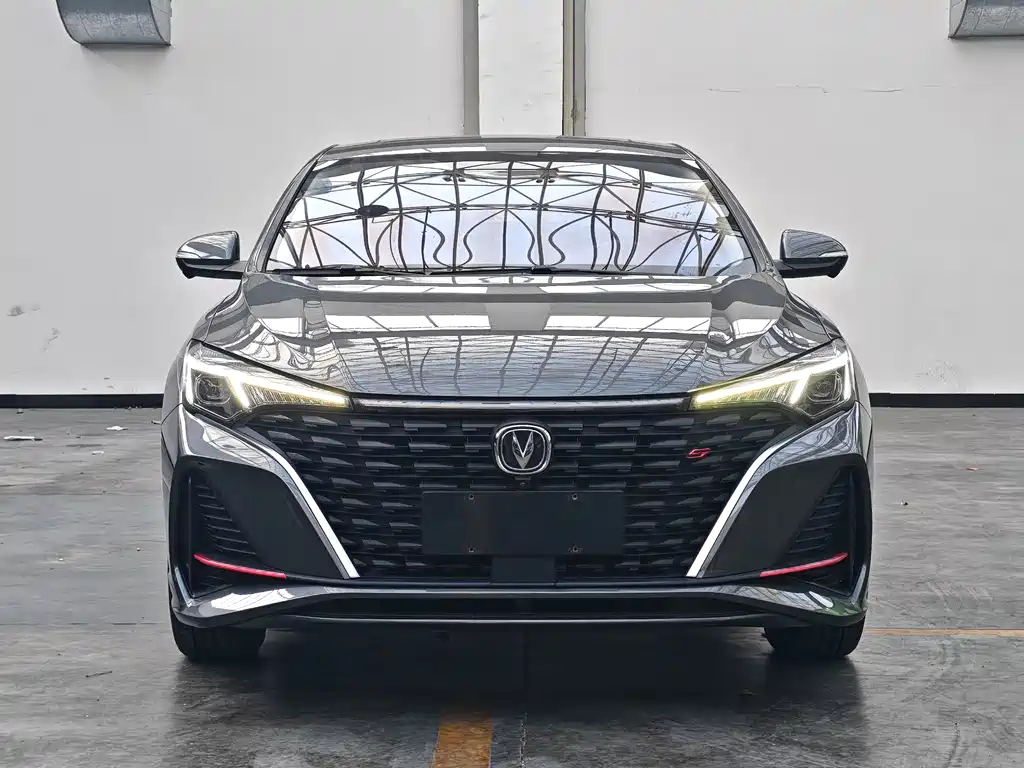 Changan Eado — фото 2