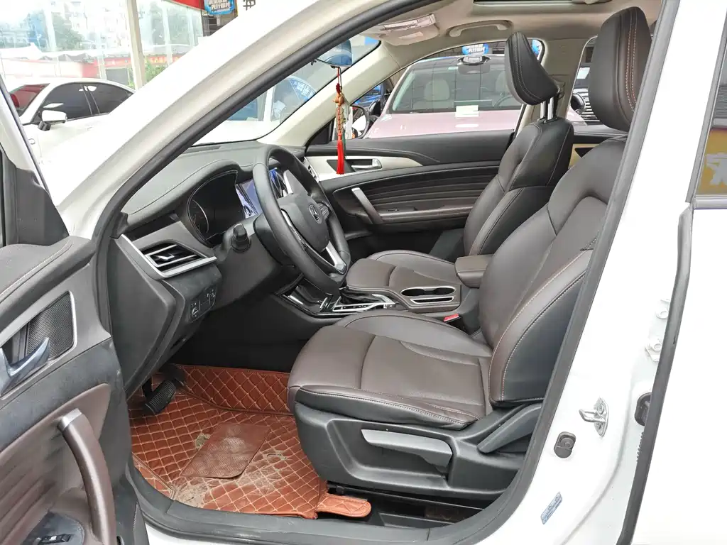 Changan CS35PLUS — фото 3