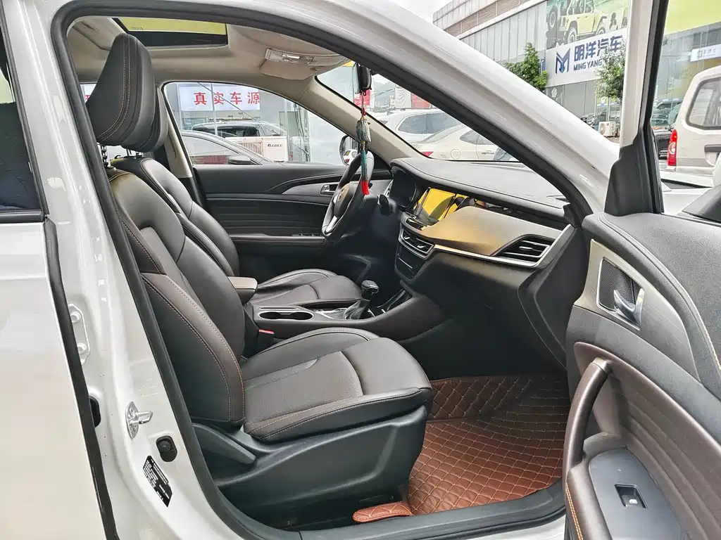 Changan CS35PLUS — фото 8