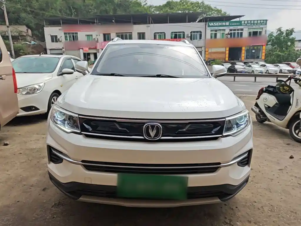 Changan CS35PLUS — фото 3