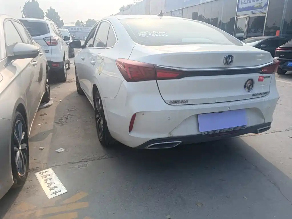 Changan Eado — фото 10