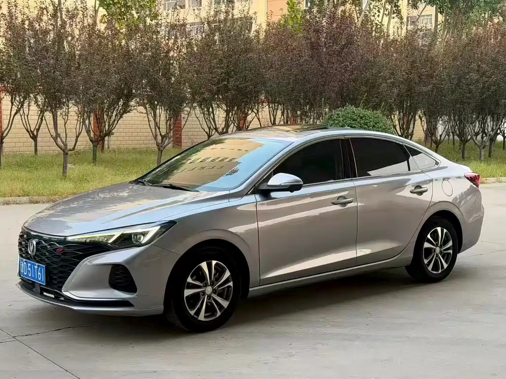 Changan Eado — фото 3