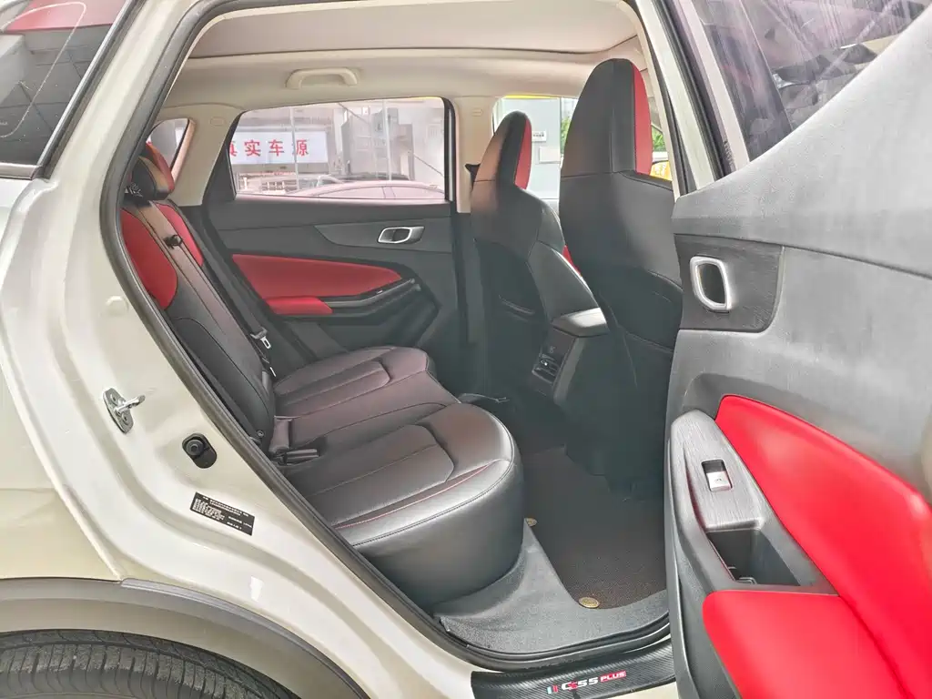 Changan CS55PLUS — фото 10