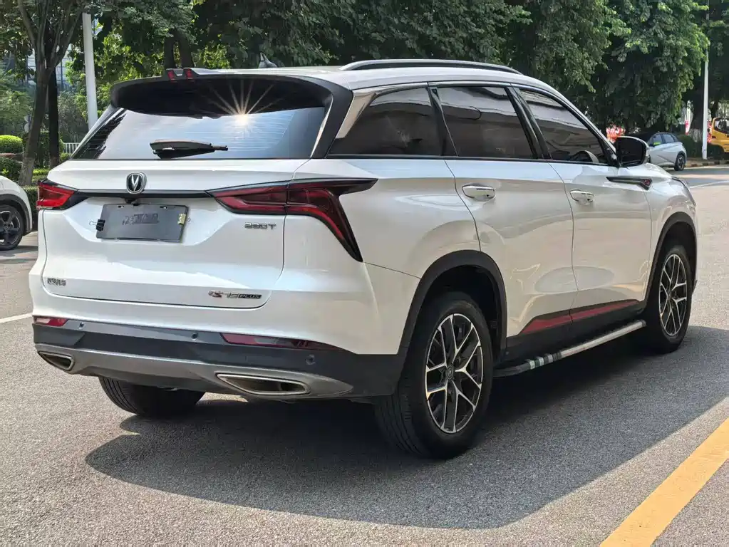 Changan CS75 PLUS — фото 4