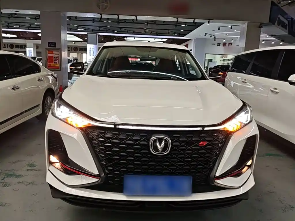 Changan CS75 PLUS — фото 3