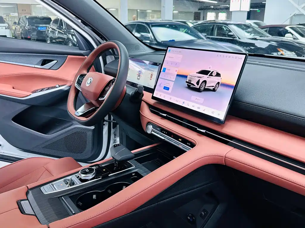 Changan CS75 PLUS — фото 7