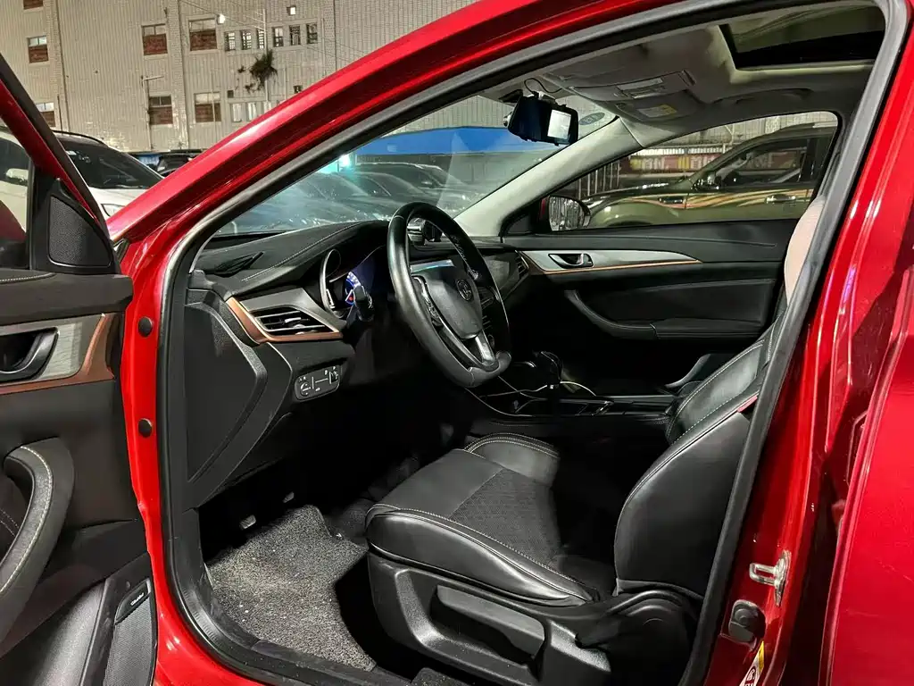 Changan Eado XT — фото 2