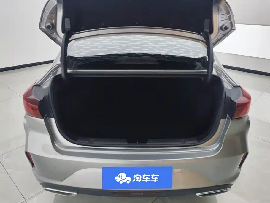 Changan Eado — фото 4