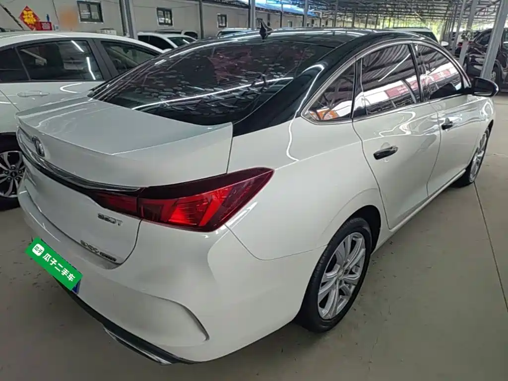 Changan Eado — фото 5