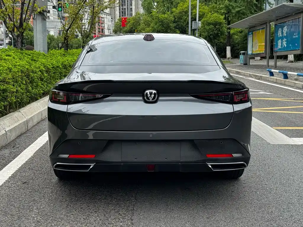 Changan Yida — фото 23