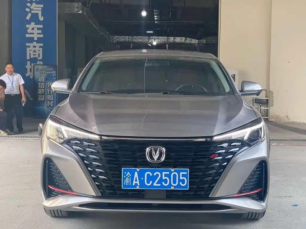 Changan Eado — фото 2