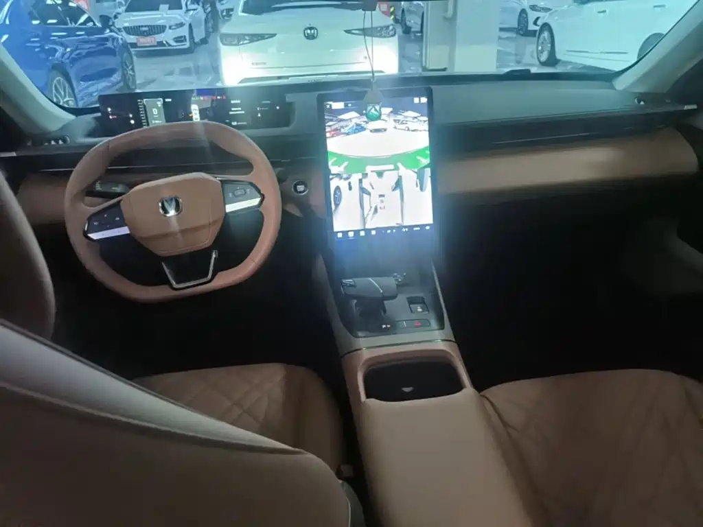 Changan Eado — фото 10