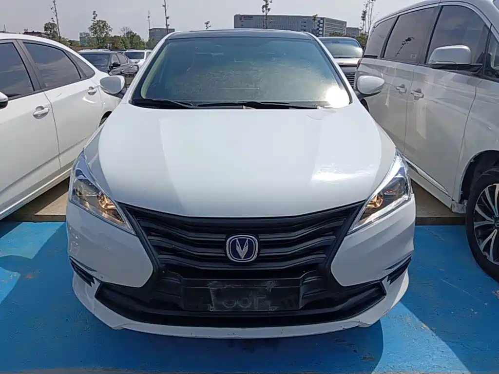 Changan Eado DT — фото 3