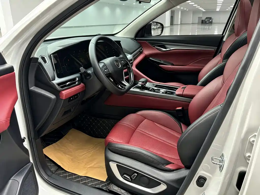 Changan CS75 PLUS — фото 4