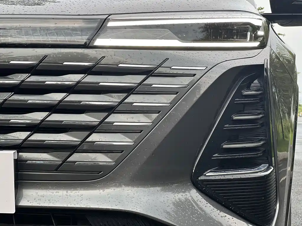 Changan CS75 PLUS — фото 2
