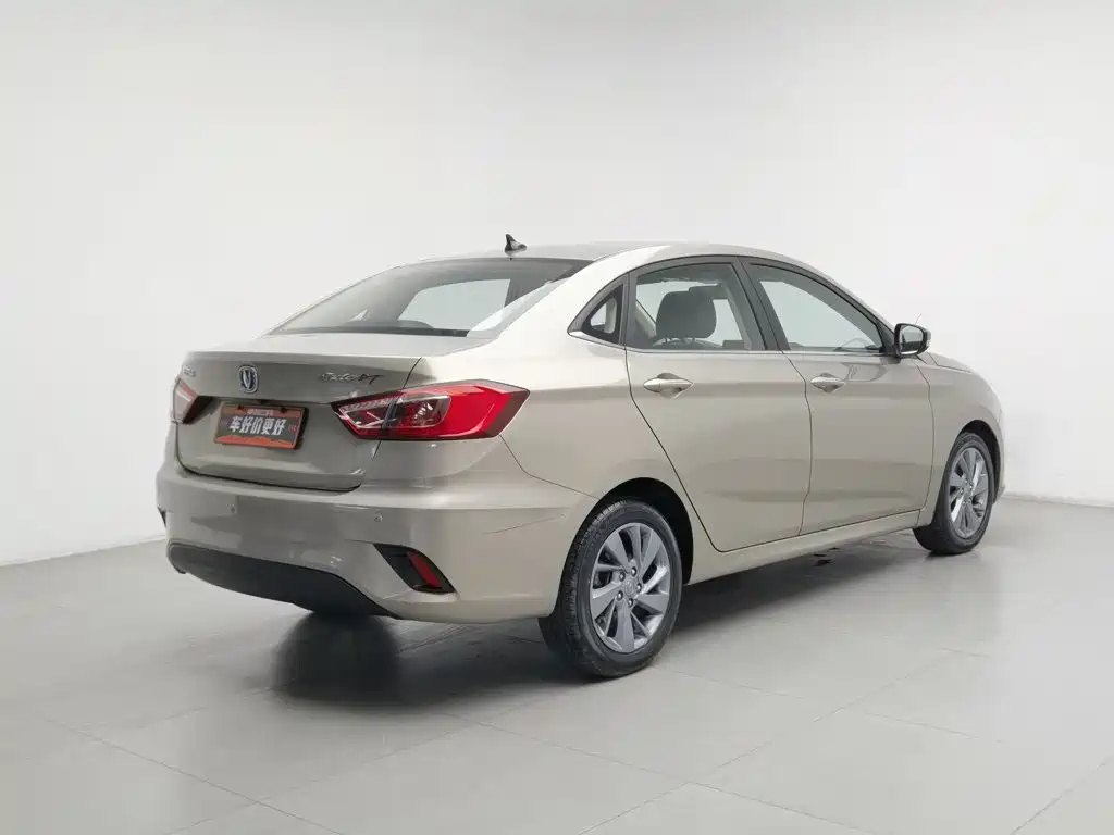 Changan Eado DT — фото 2