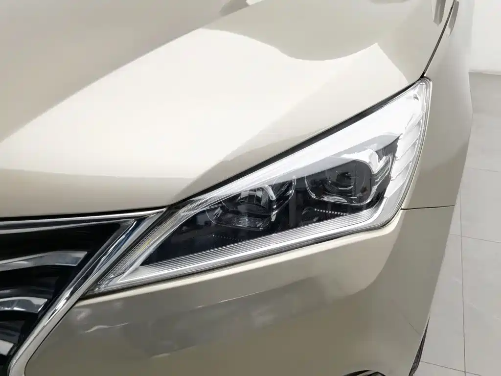 Changan Eado DT — фото 7