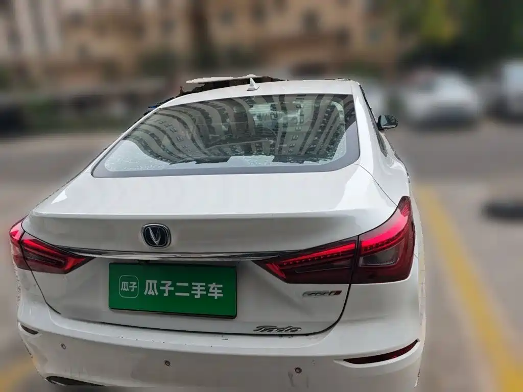 Changan Eado — фото 3