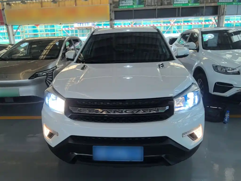 Changan CS75 — фото 3