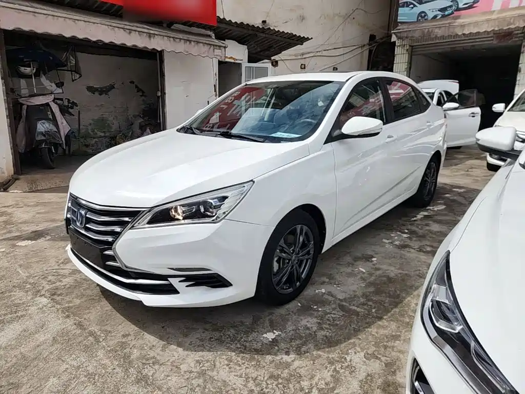 Changan Eado DT — фото 2