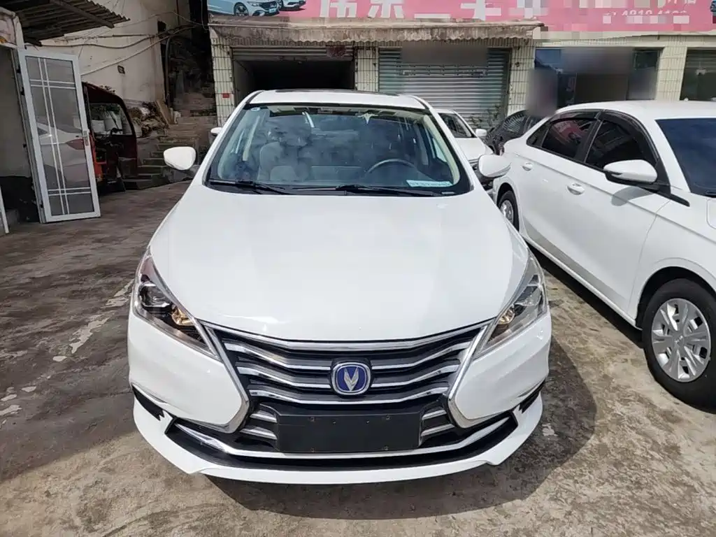 Changan Eado DT — фото 3