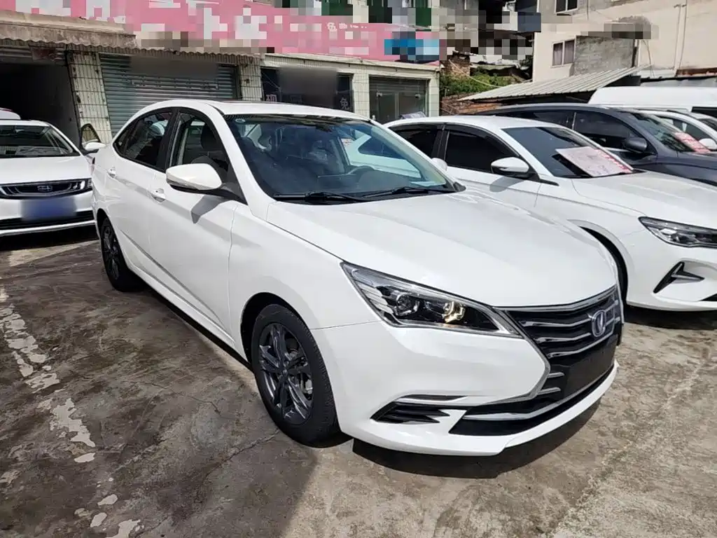 Changan Eado DT — фото 4