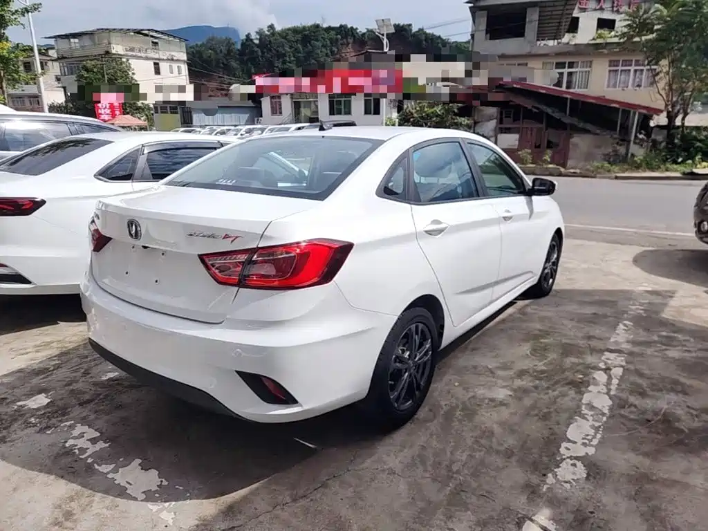Changan Eado DT — фото 7